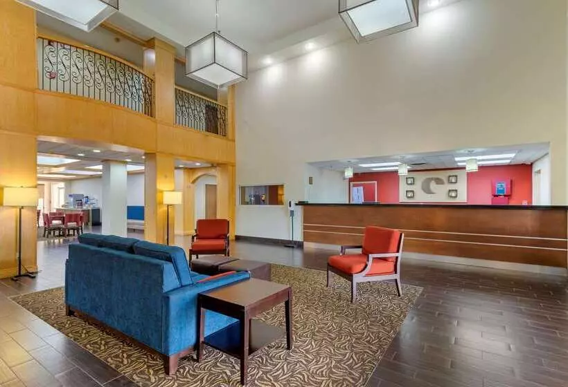 Отель Comfort Suites Milledgeville