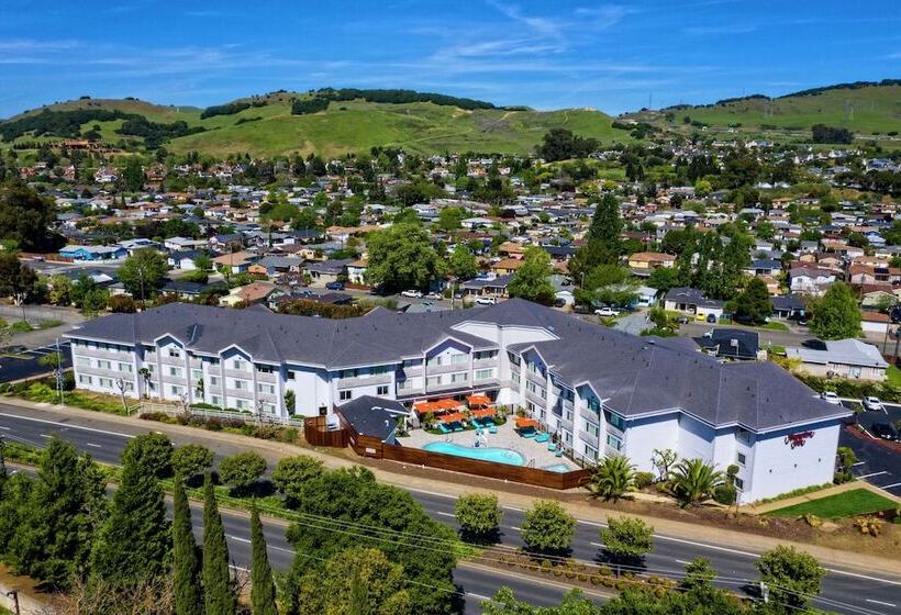 호텔 Hampton Inn Vallejo