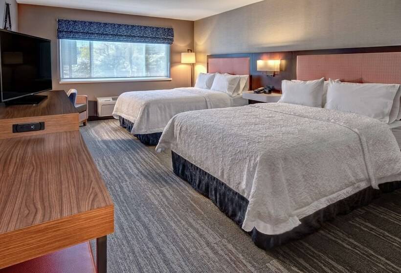 호텔 Hampton Inn Vallejo