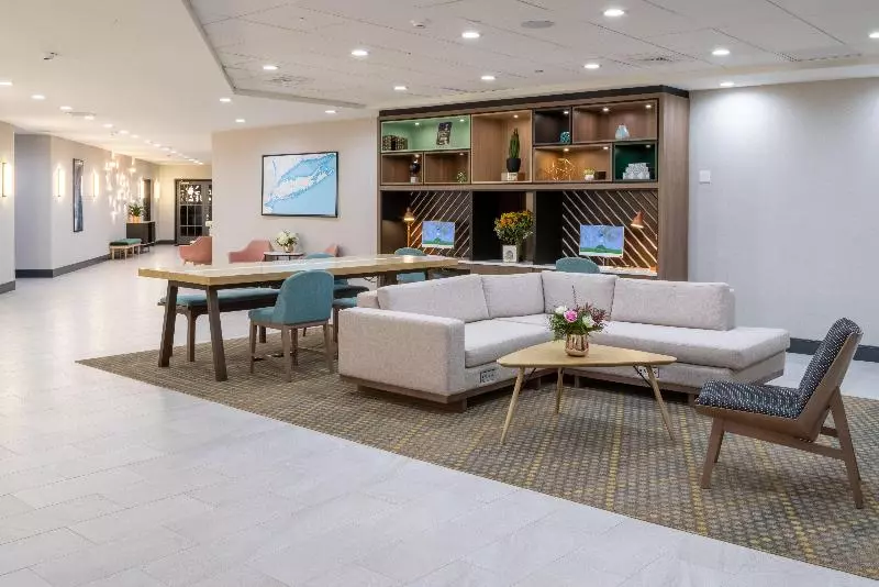 هتل Holiday Inn   Long Island   Islip Arpt East, An Ihg