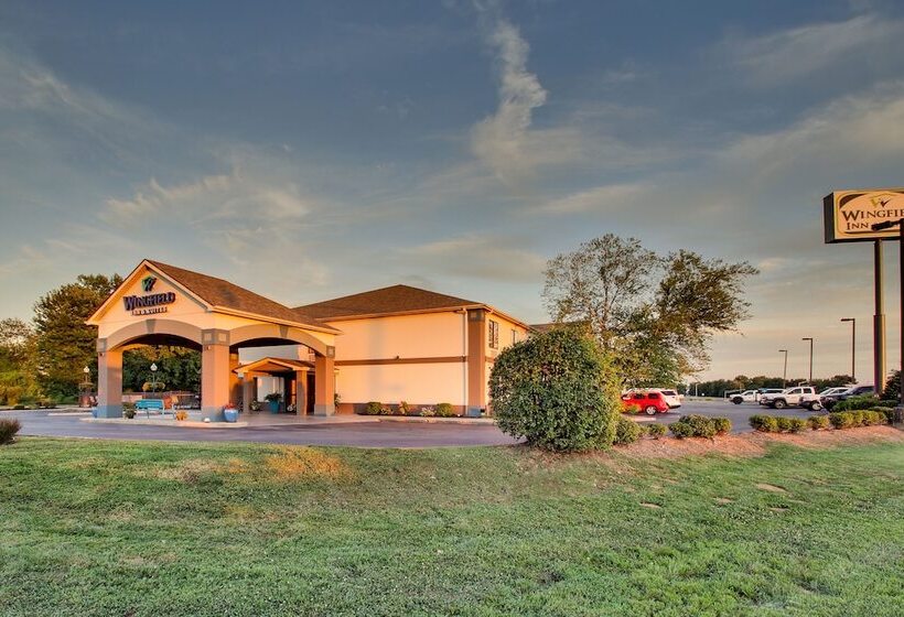 בית מלון כפרי Wingfield Inn & Suites