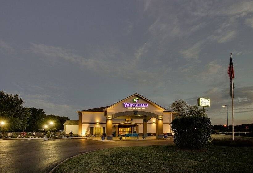 בית מלון כפרי Wingfield Inn & Suites