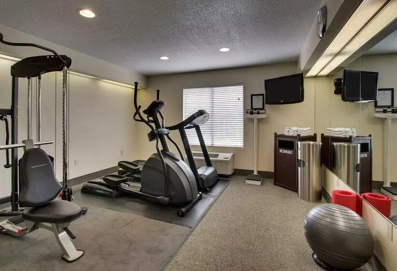 ホテル Wingfield Inn & Suites