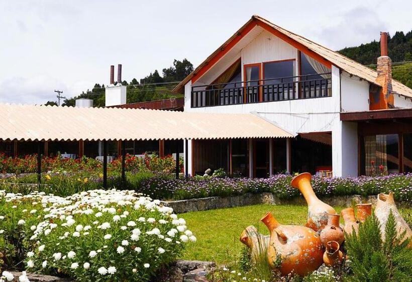 בית מלון כפרי El Camino Real