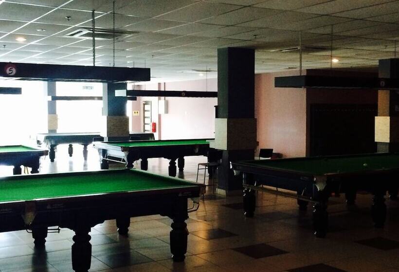 בית מלון כפרי Grand Court