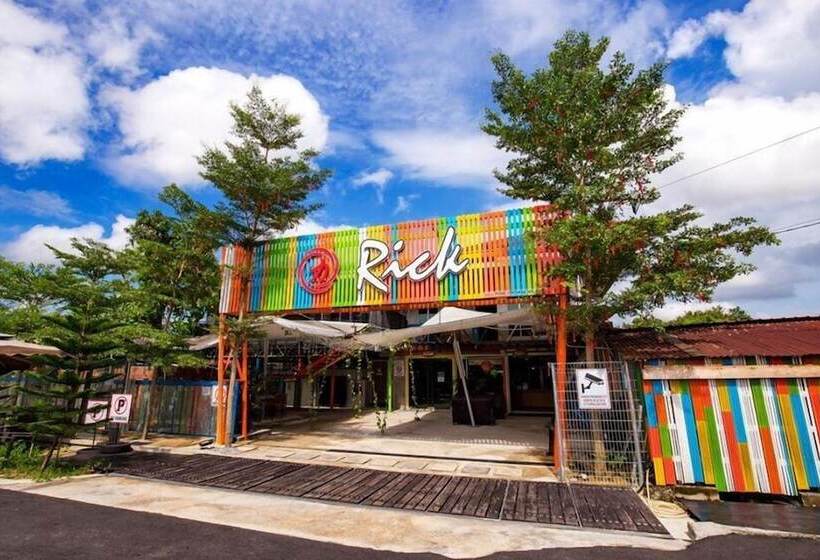 Hotel Rick Resort Teluk Intan