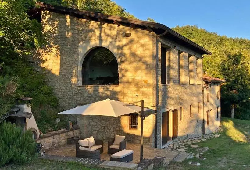 تختخواب و صبحانه Il Casale Di Monte Venere