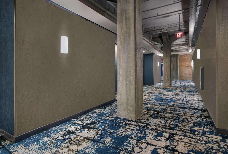 בית מלון כפרי Embassy Suites By Hilton Rockford Riverfront