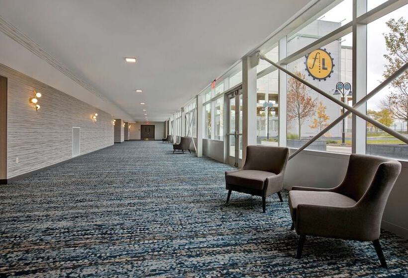 בית מלון כפרי Embassy Suites By Hilton Rockford Riverfront