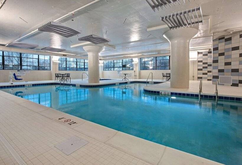 בית מלון כפרי Embassy Suites By Hilton Rockford Riverfront