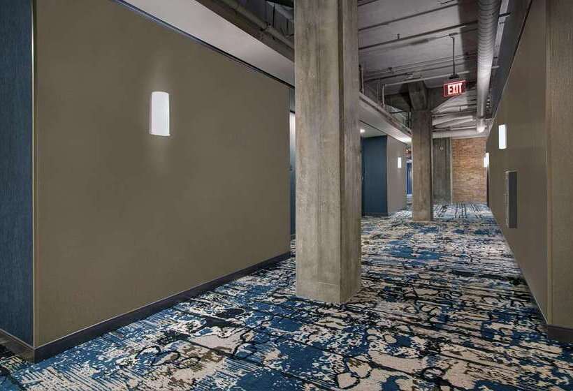 בית מלון כפרי Embassy Suites By Hilton Rockford Riverfront