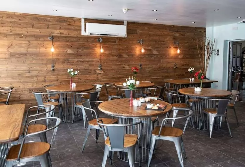 Hotelli The Bay Filey