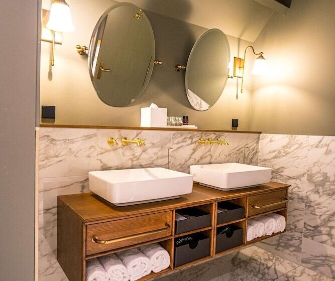 Hotelli The Collector