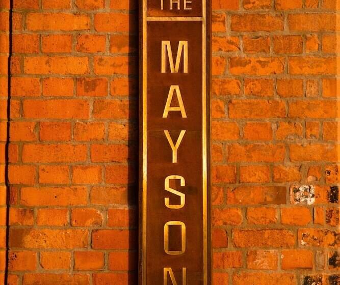 בית מלון כפרי The Mayson