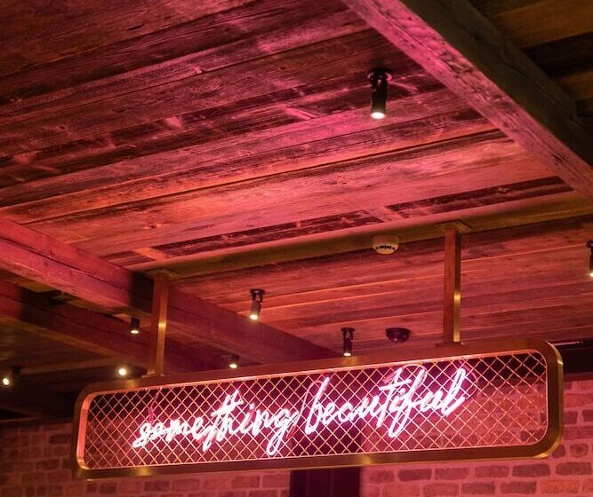 בית מלון כפרי The Mayson