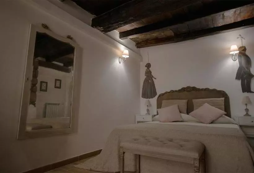 تختخواب و صبحانه Livia's Charming Room