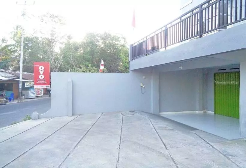 هتل Reddoorz At Lapangan Bandara Sam Ratulangi Manado