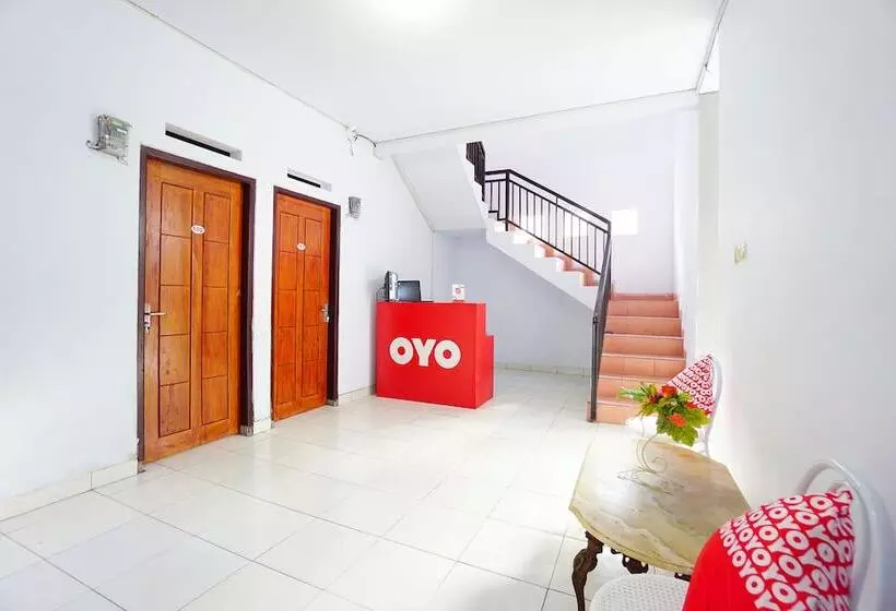 هتل Reddoorz At Lapangan Bandara Sam Ratulangi Manado