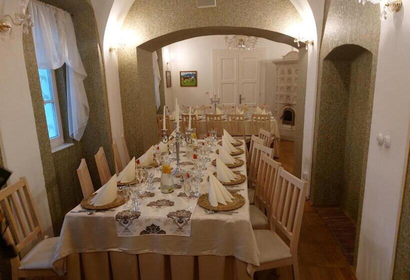 بنسيون Majerovský Kaštieľ