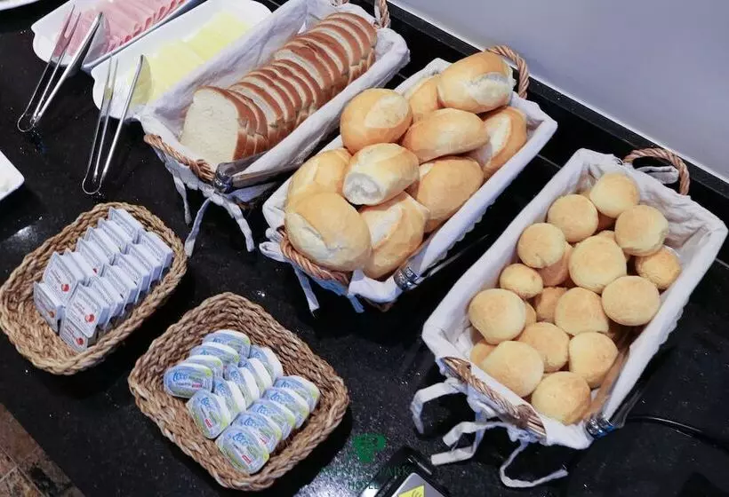 Avenida Park Hotel   Iturama