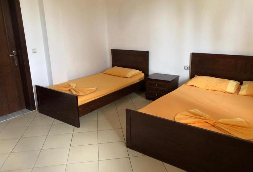 Отель Taverna Zisi