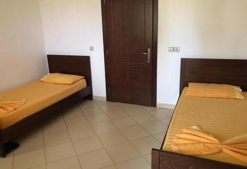 Отель Taverna Zisi