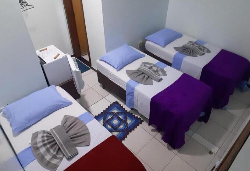 פנסיון Pousada Adorno