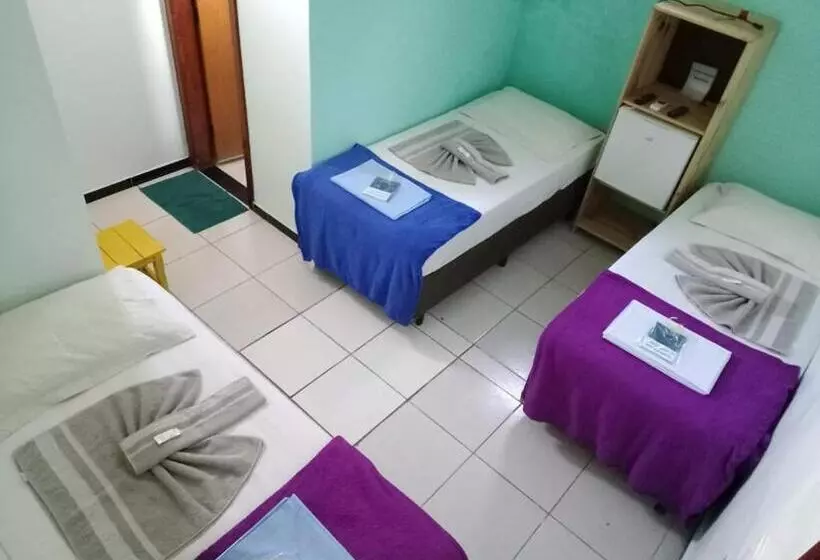 ペンション Pousada Adorno