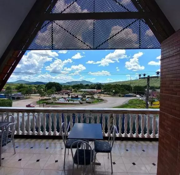 ペンション Pousada Adorno