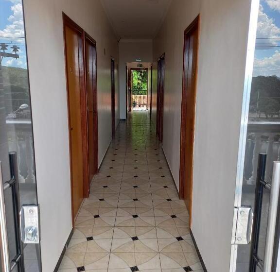 פנסיון Pousada Adorno