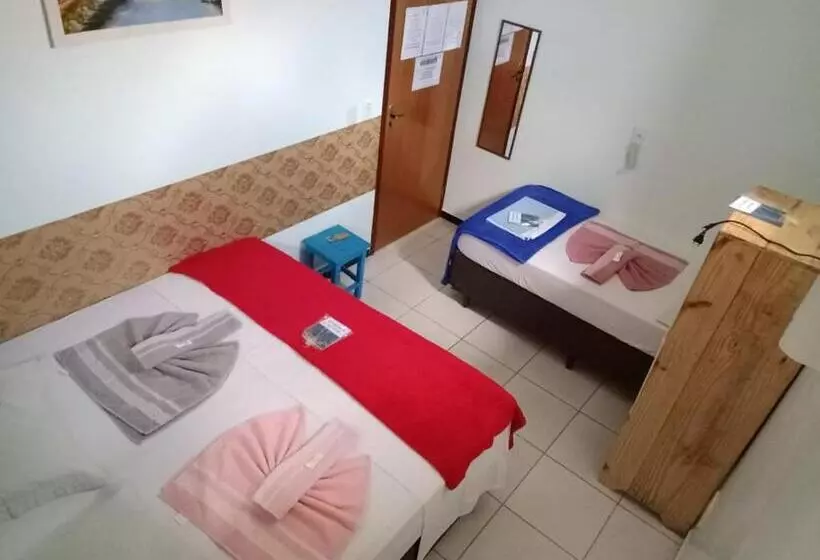 ペンション Pousada Adorno