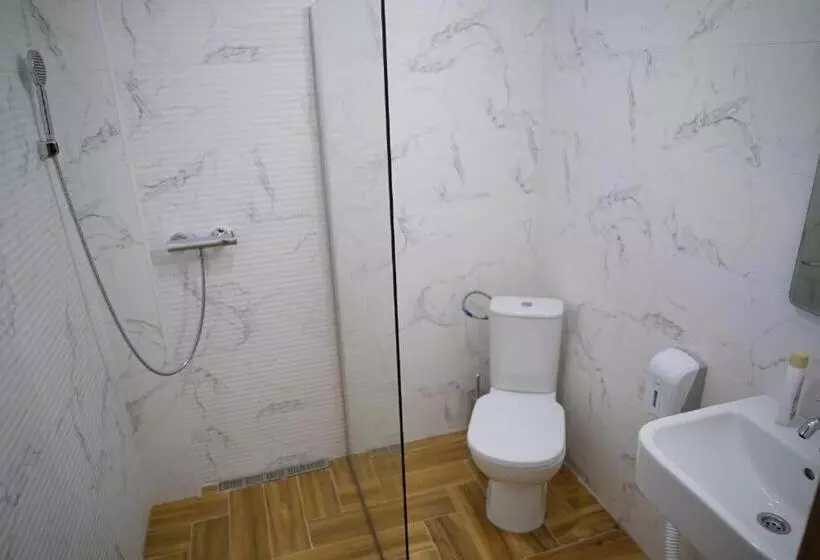 هتل Garni Ideal