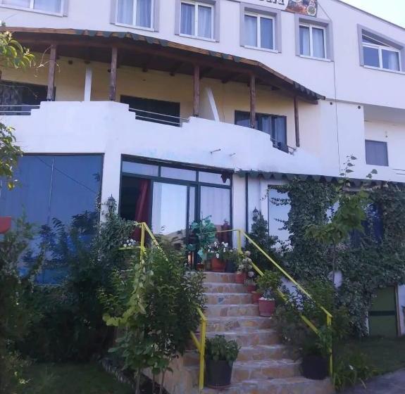 هتل Joni Restaurant