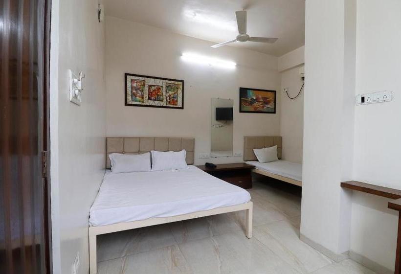 Hotel Spot On 46946  Aalishan