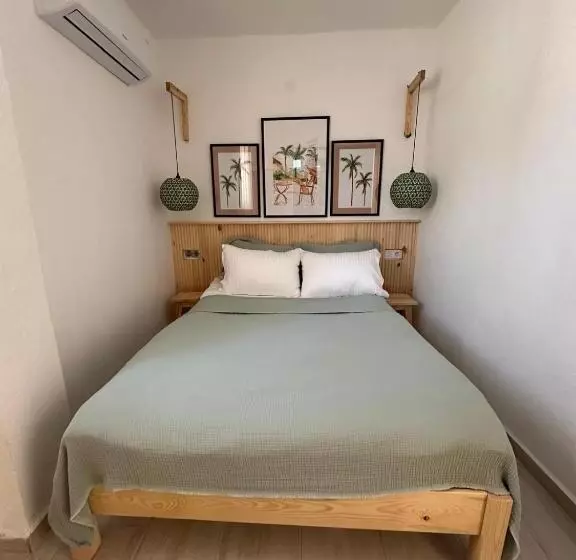 ペンション Monk Island Guesthouse