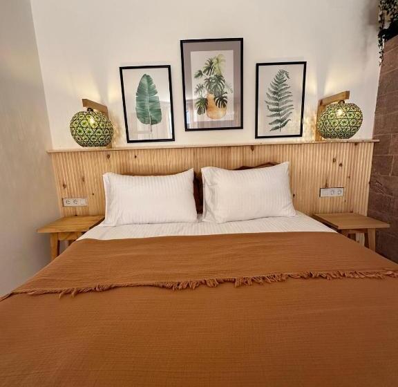 ペンション Monk Island Guesthouse