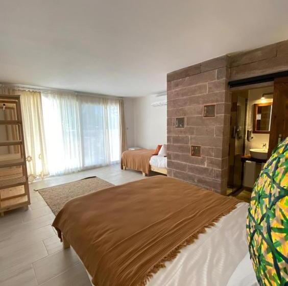 ペンション Monk Island Guesthouse