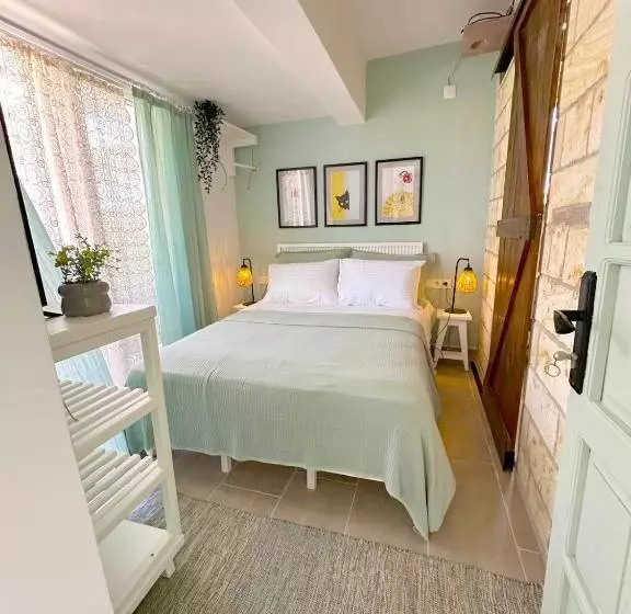 ペンション Monk Island Guesthouse