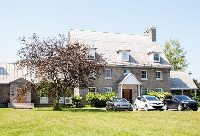 فندق صغير Auberge Québe Issime