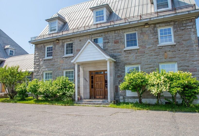 فندق صغير Auberge Québe Issime