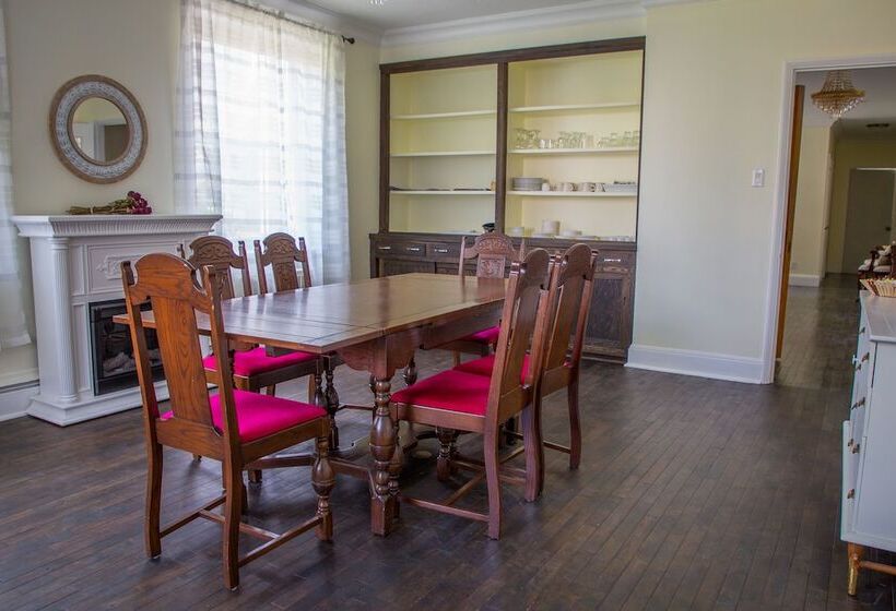 فندق صغير Auberge Québe Issime