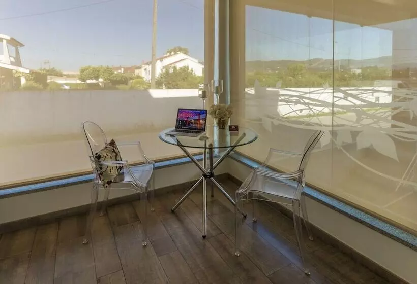 تختخواب و صبحانه Terrace Serra