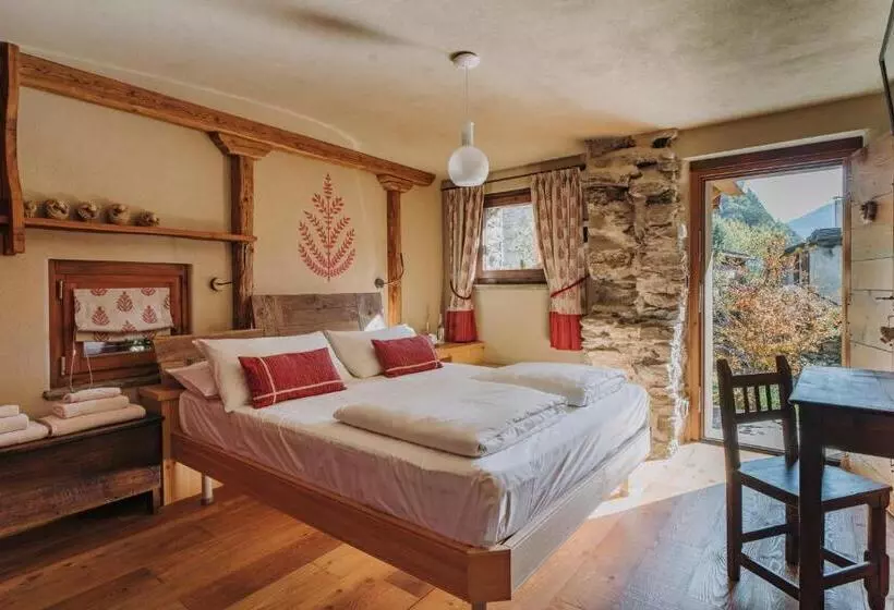 Majatalo Au Coeur Du Village Chambres D Hôtes & Spa