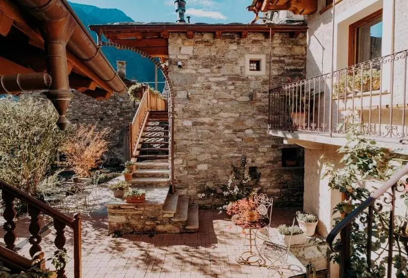 Majatalo Au Coeur Du Village Chambres D Hôtes & Spa