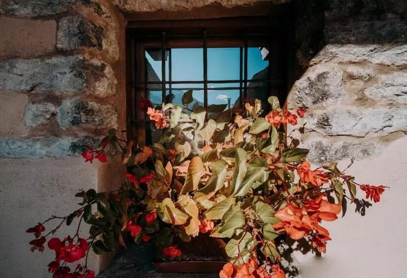 Majatalo Au Coeur Du Village Chambres D Hôtes & Spa