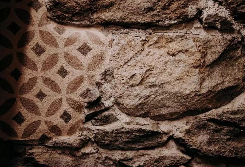 Majatalo Au Coeur Du Village Chambres D Hôtes & Spa