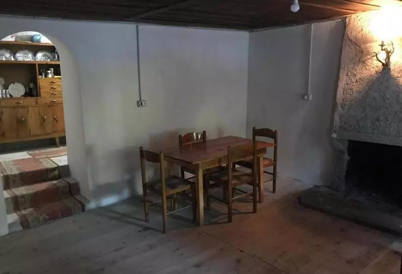 پانسیون Marash Rrgalla Guesthouse