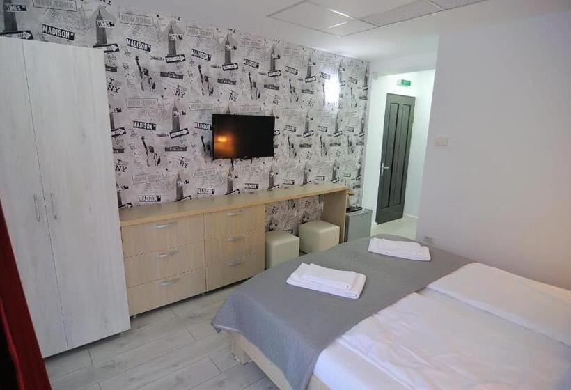 پانسیون New Green