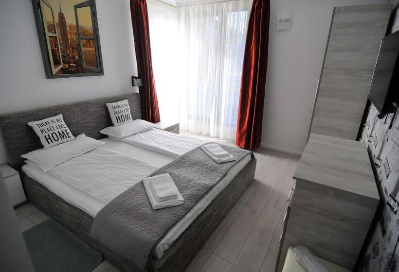 پانسیون New Green