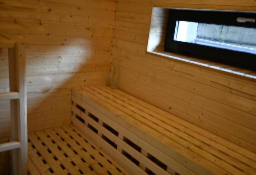 پانسیون New Green